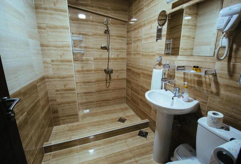 اتاق استاندارد چهارنفره با بالکن, Kristal Palas