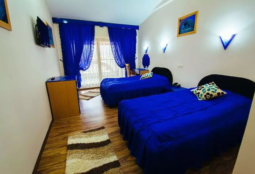 اتاق استاندارد با بالکن, Kristal Palas