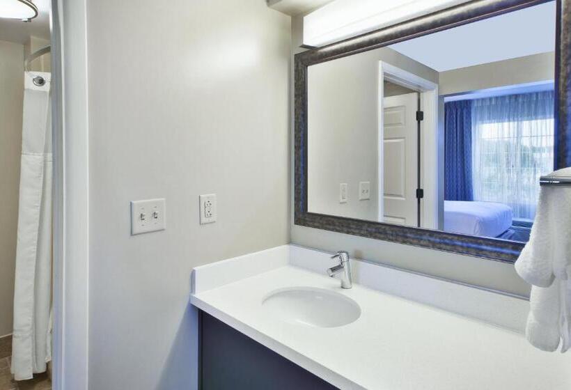 Люкс Кровать Кинг, Staybridge Suites Cleveland Mayfield Heights Beachwood, An Ihg