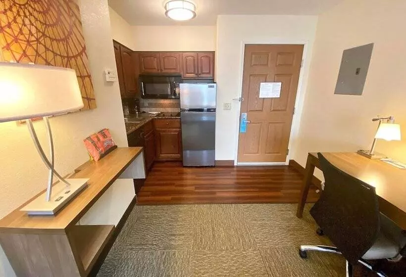 スタンダードスタジオ, Staybridge Suites Great Falls, An Ihg