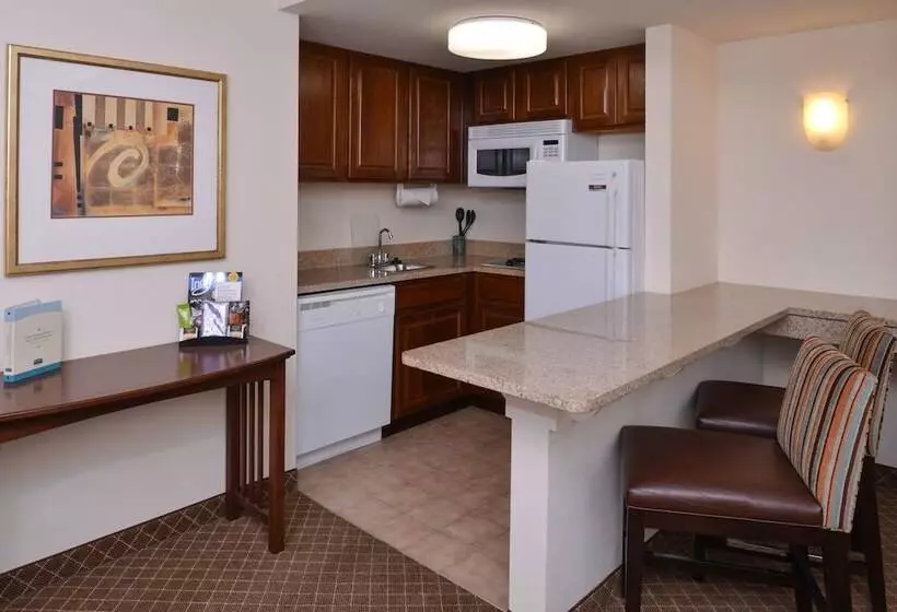 ２ベッドスイートルーム, Staybridge Suites Indianapolis Airport, An Ihg