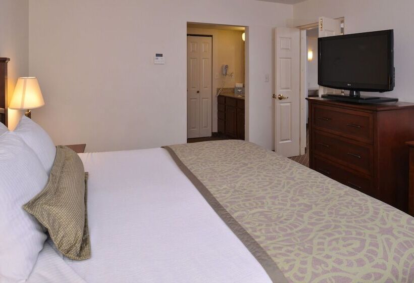 Lakosztály, Staybridge Suites Indianapolis Airport, An Ihg