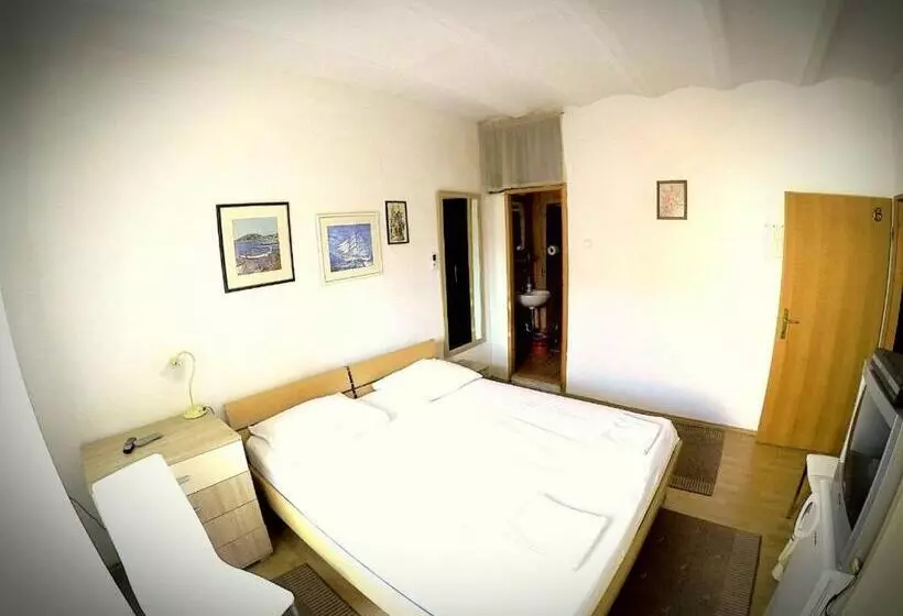 スタンダードルーム, Accommodation Old Town Vitaic