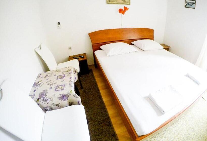 スタンダードルーム, Accommodation Old Town Vitaic