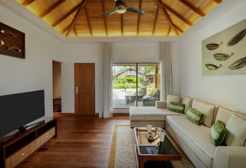 ویلای لوکس 1 خوابه, Kurumba Maldives