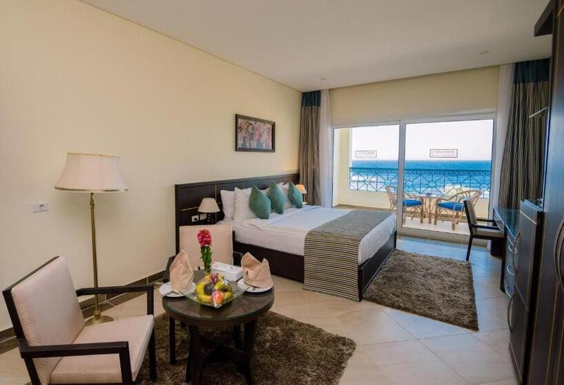 اتاق لوکس با چشم‌انداز دریا, Concorde Moreen Beach Resort
