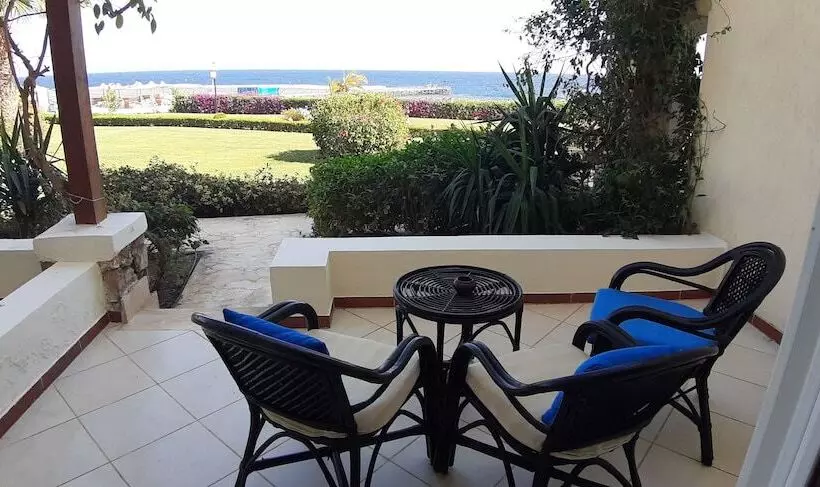 اتاق خانوادگی با چشم‌انداز دریا, Concorde Moreen Beach Resort