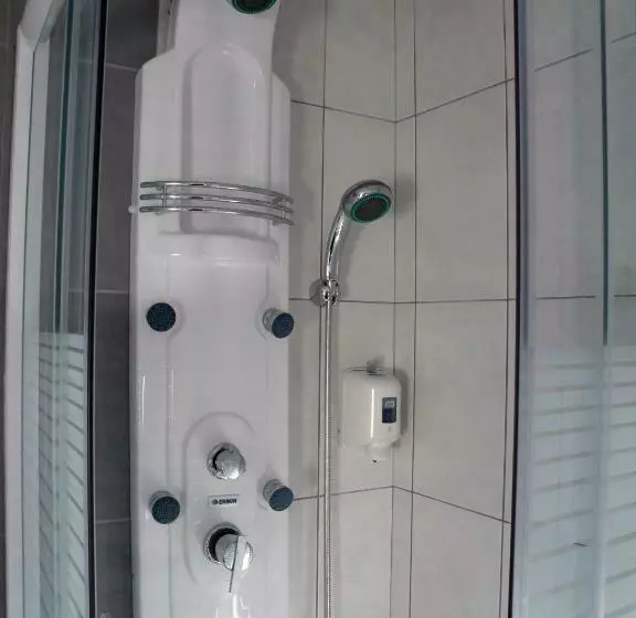 اتاق لوکس, Garni Hotel Biser