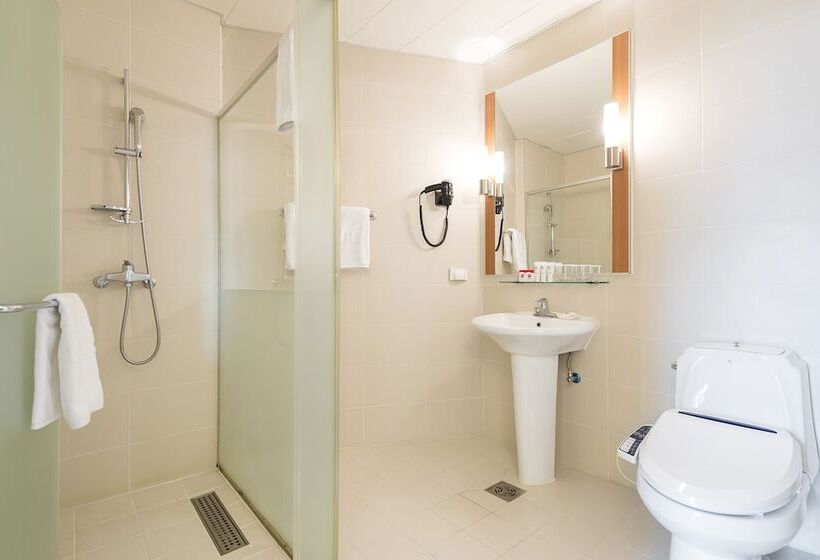 Номер Deluxe, Ibis Ambassador Busan City Centre