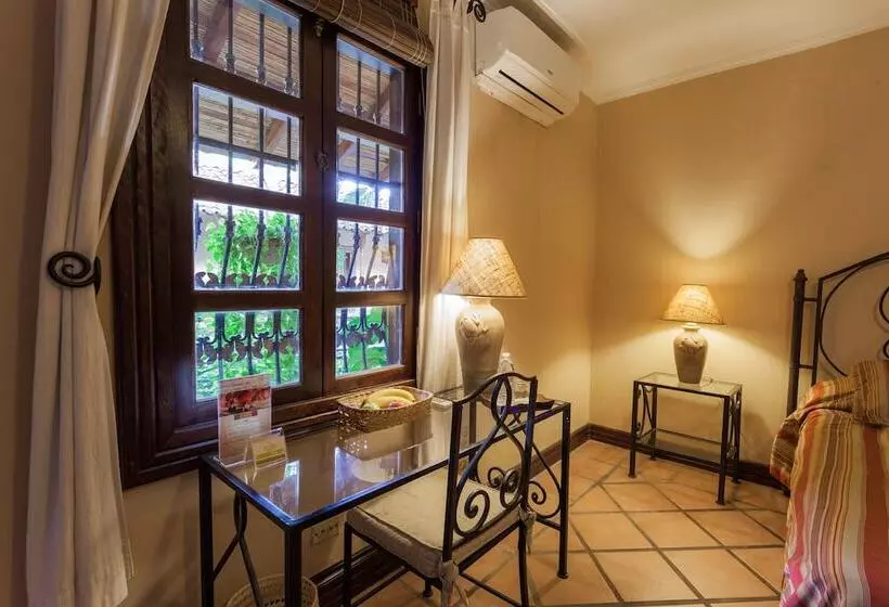 اتاق لوکس, Los Robles, Managua, Nicaragua