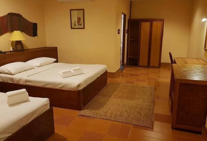 Семейный Номер, Pakse Hotel & Restaurant