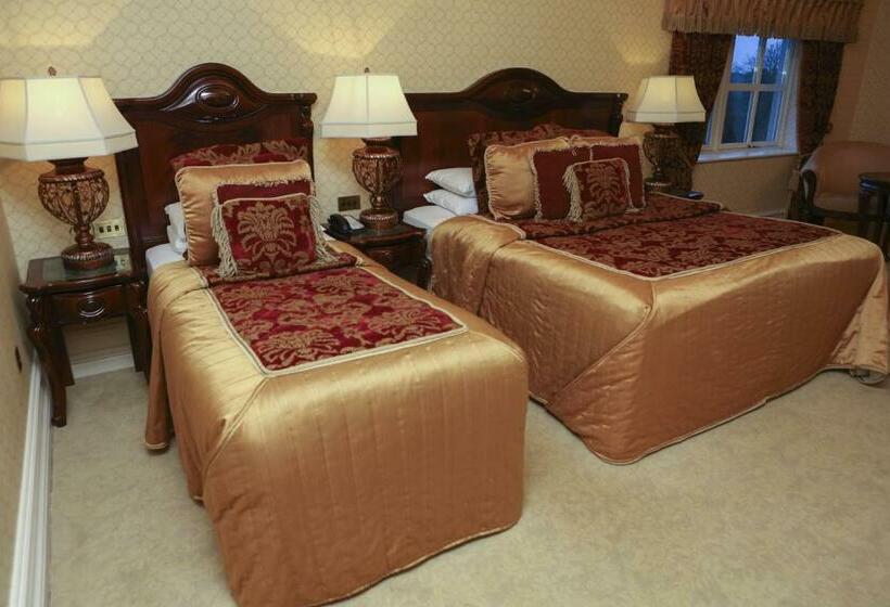 غرفة عائلية كلاسيكية, Kilronan Castle Hotel & Spa