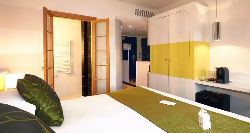 キングサイズベッドのスーペリアルーム, Best Western Plus Hôtel Le Rhénan & Restaurant Chez Claude