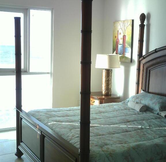 ویلای 2 خوابه با چشمانداز دریا, Colombus