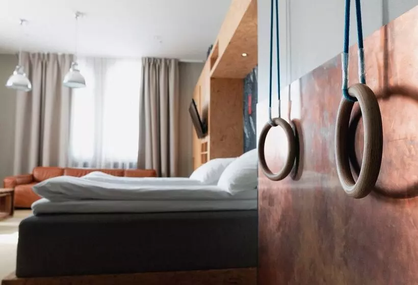 سوییت, Comfort Hotel Grand Central