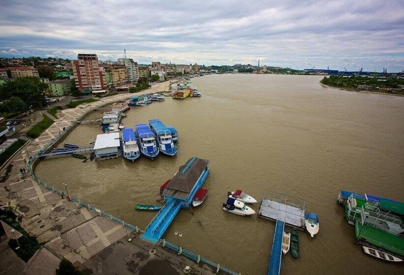 Полулюкс, Delta 4