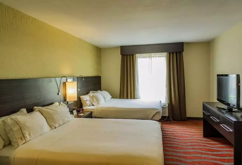 スイート, Holiday Inn Express And Suites   Bradford, An Ihg