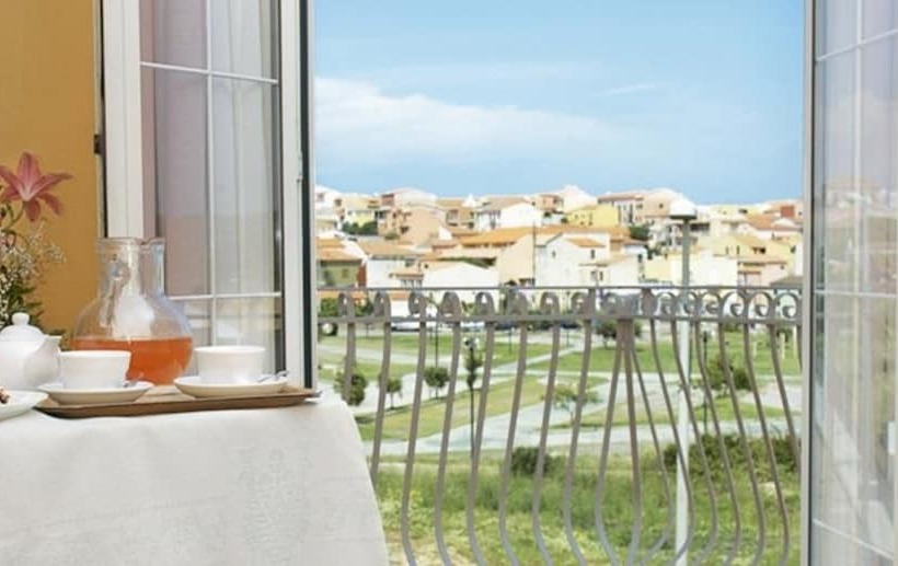 标准单人间, Majore