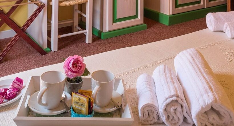 四人标准间, Majore