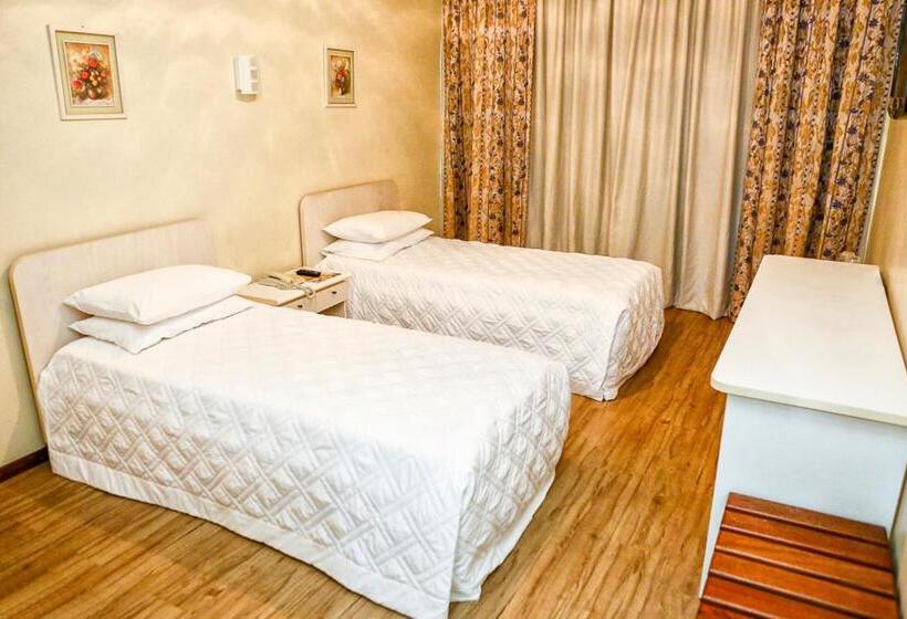 Номер Стандарт, San Silvestre