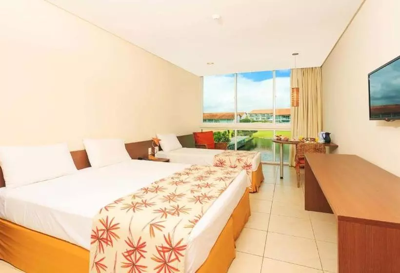 Deluxe Kolmen Hengen Huone, Villa Hípica Resort