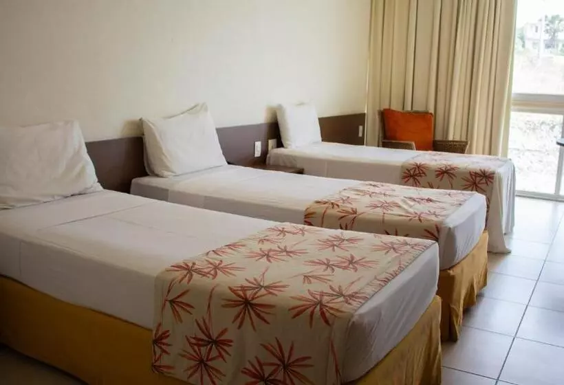 Superior Kolmen Hengen Huone, Villa Hípica Resort