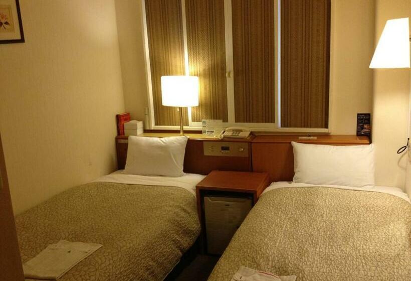 חדר סטנדרט, Aceinn Kariya