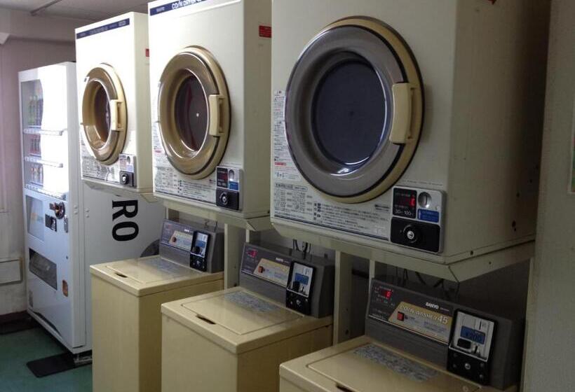 חדר סטנדרט יחיד, Aceinn Kariya