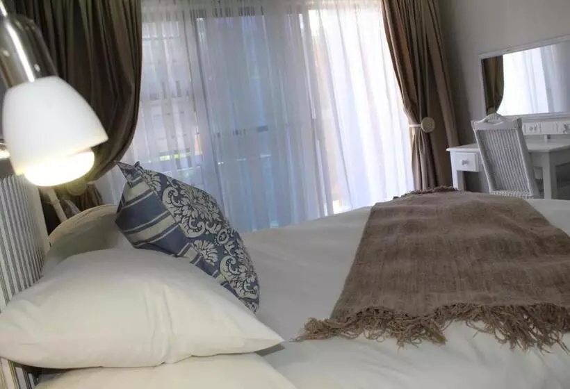 Standard-huone, Blue Lagoon Hotel And Conference Centre