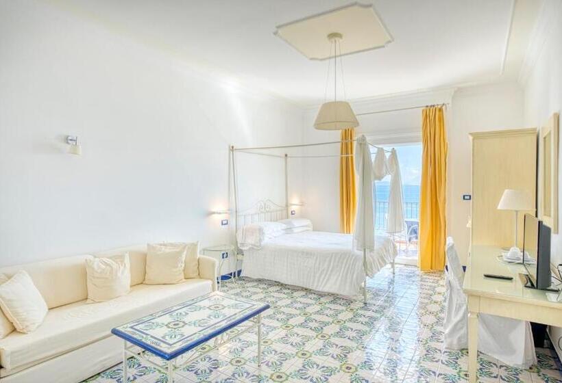 Номер Deluxe, Cetus