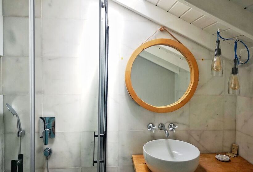 Пентхаус, Yonca Lodge
