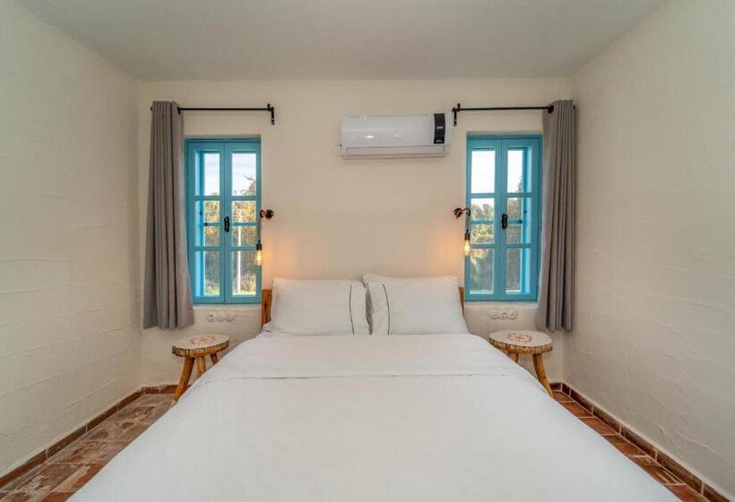 اتاق استاندارد سه نفره, Yonca Lodge