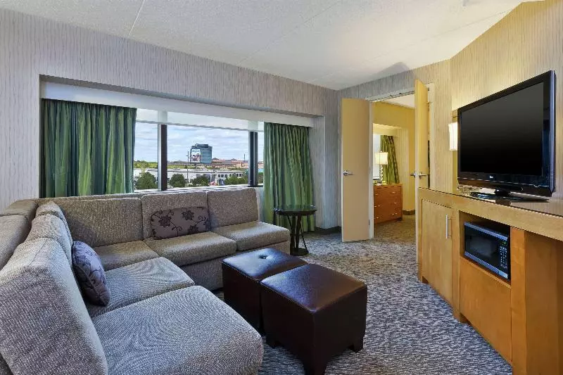 Standard-invahuone, Hilton Garden Inn Frisco
