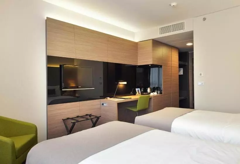 اتاق استاندارد, Radisson Blu Plaza Hotel Ljubljana
