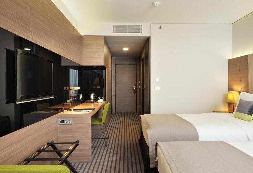 اتاق استاندارد, Radisson Blu Plaza Hotel Ljubljana