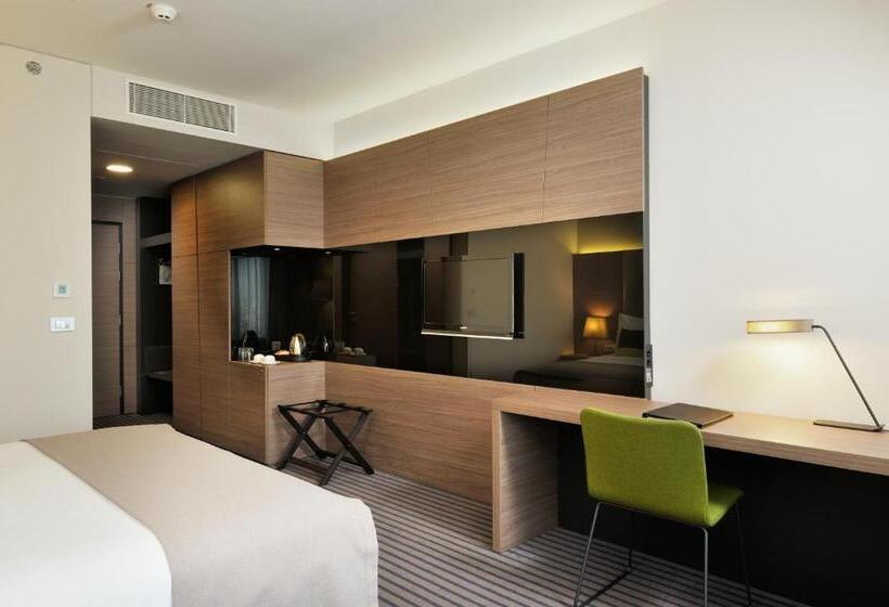اتاق استاندارد, Radisson Blu Plaza Hotel Ljubljana