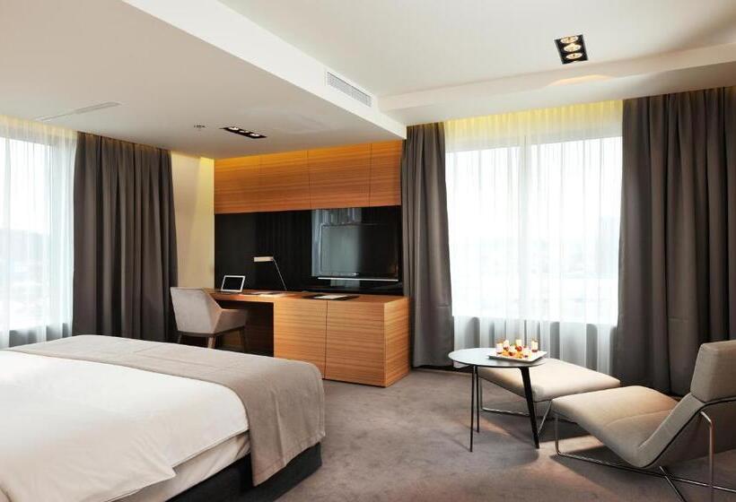 سوییت, Radisson Blu Plaza Hotel Ljubljana