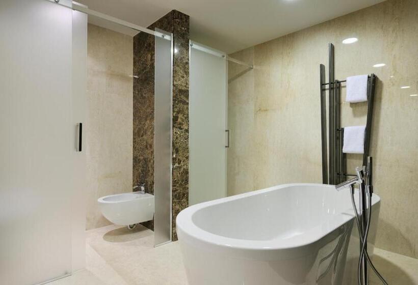 سوییت, Radisson Blu Plaza Hotel Ljubljana