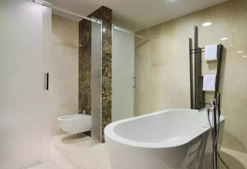 سوییت, Radisson Blu Plaza Hotel Ljubljana