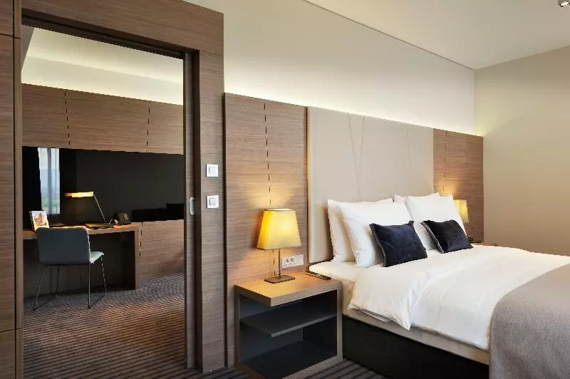سوییت جونیور, Radisson Blu Plaza Hotel Ljubljana