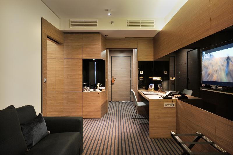 سوییت جونیور, Radisson Blu Plaza Hotel Ljubljana