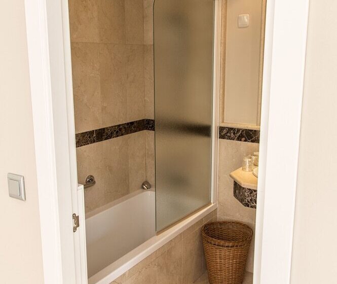 스탠다드 룸, Sevilla