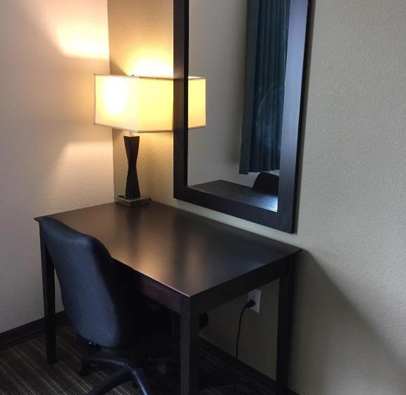 家庭套房, Super 8 By Wyndham Brenham Tx