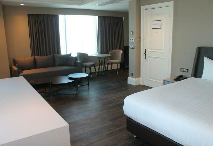 سوییت جونیور, Windsor Hotel & Convention Center Istanbul