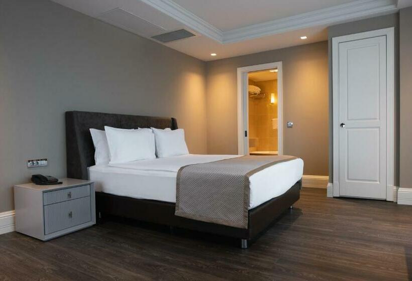 سوییت جونیور, Windsor Hotel & Convention Center Istanbul