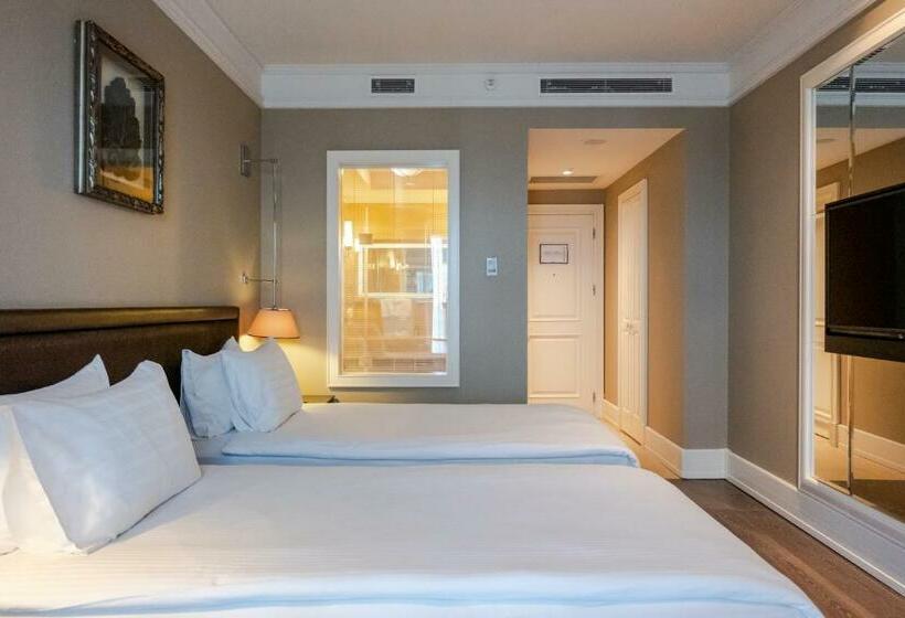 اتاق اجرایی با چشمانداز دریا, Windsor Hotel & Convention Center Istanbul