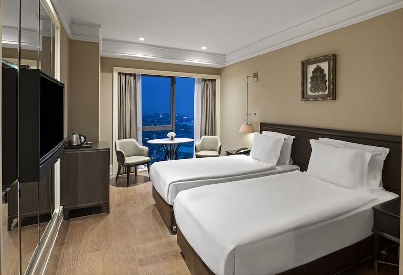 シティビューのスーペリアルーム, Windsor Hotel & Convention Center Istanbul
