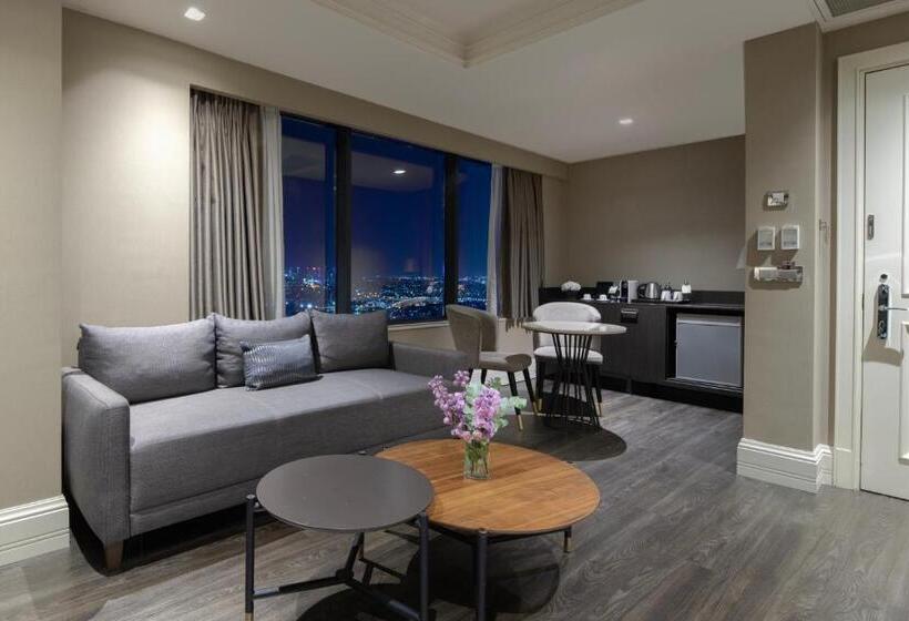 سوییت جونیور, Windsor Hotel & Convention Center Istanbul