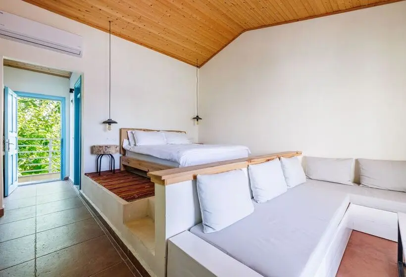 اتاق سوپریور, Yonca Lodge