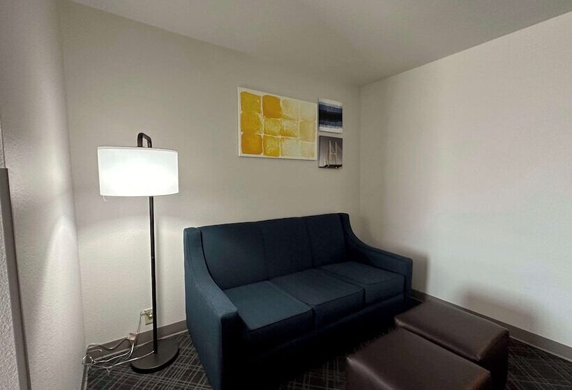 Люкс, Comfort Suites Jacksoncape Girardeau